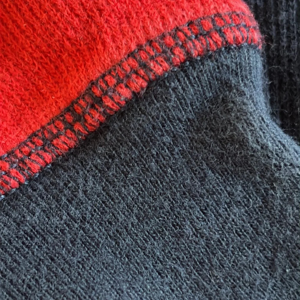 GAP button neck